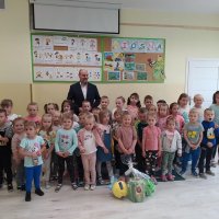 Dzień dziecka życzenia Burmistrza Zatora Mariusza Makucha dla najmłodszych