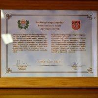 Przewodniczący Rady Miejskiej w Zatorze Stanisław Orlicki oraz Burmistrz Zatora Mariusz Makuch odznaczeni medalem Zasłużony dla Berekfürdő