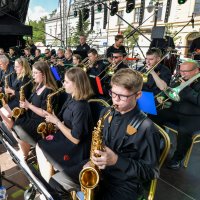 Drugi dzień Święta Karpia rozpoczął się z przytupem koncertem Orkiestry Dętej ROK Zator