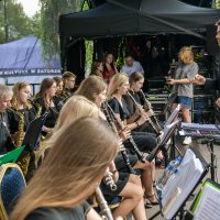 Drugi dzień Święta Karpia rozpoczął się z przytupem koncertem Orkiestry Dętej ROK Zator