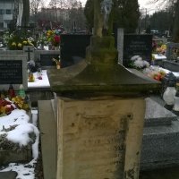 Odnowa dwóch zabytkowych nagrobków