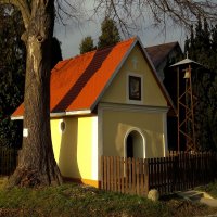 Zakończono renowację kapliczki domkowej z końca XIX wieku. 