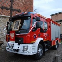 Poświęcenie oraz oficjalne przekazanie nowego wozu bojowego   dla   OSP Podolsze